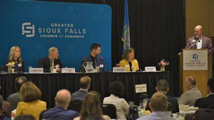 Gosar to discuss business issues News