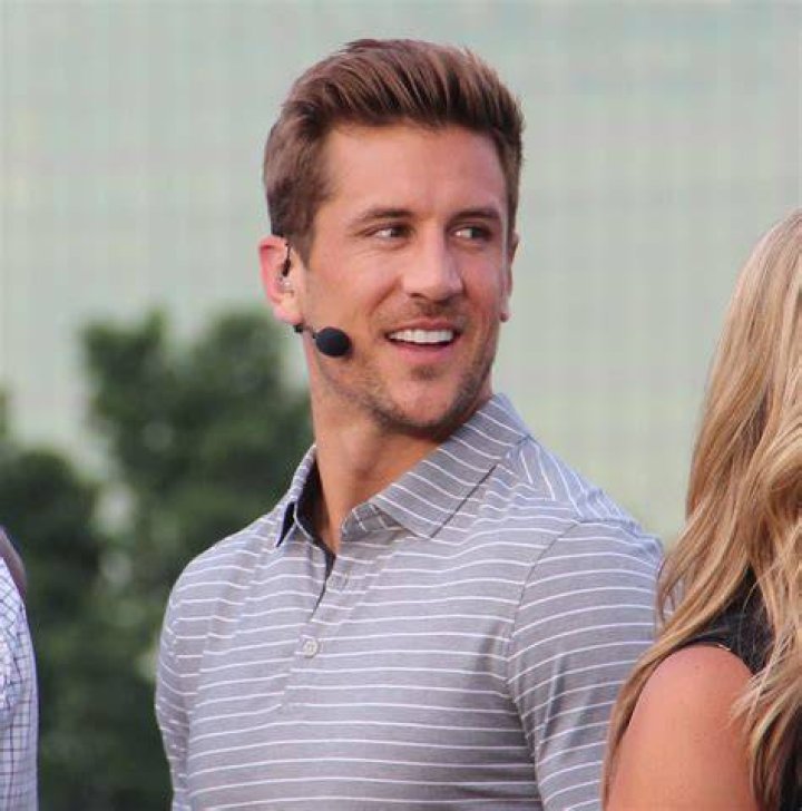 Hair Jordan Bio, Wiki, Age, Height, Girlfriend, Parents, Espn