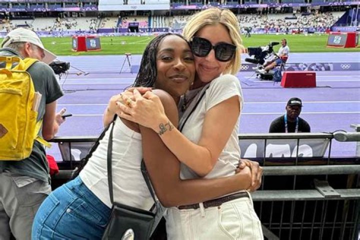 Heidi Gardner and Ego Nwodim on 'SNL', Fashion, and Friendship