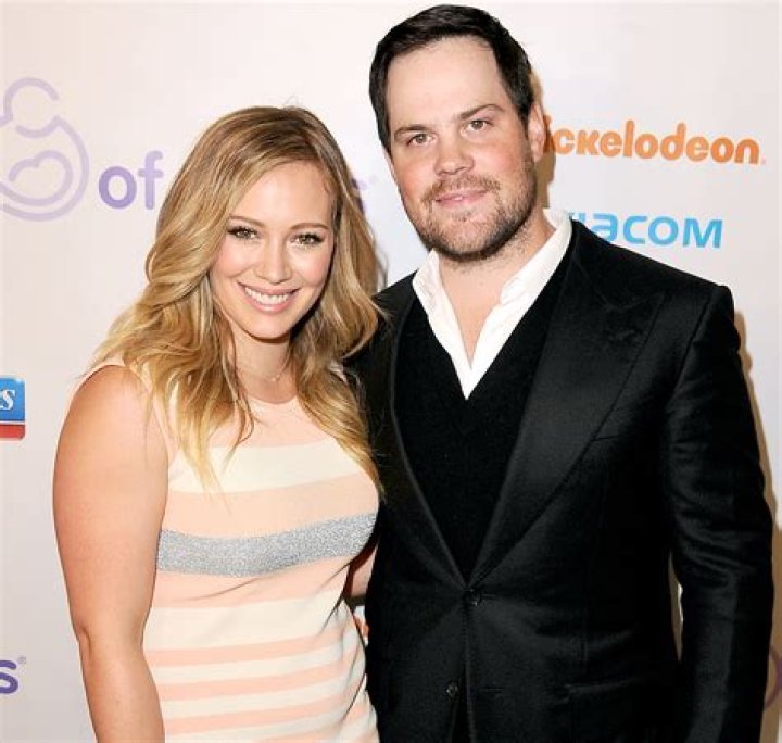 Hilary Duff and Mike Comrie are officially divorced House is hers