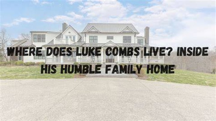 How Luke Combs Stays Humble, Despite Growing Fame