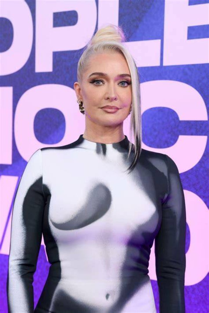 How Tall is Erika Jayne? Splatterly