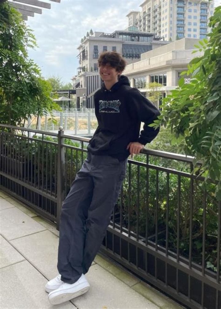 How tall is Jacob Day? Exploring height of TikTok star who was rumored