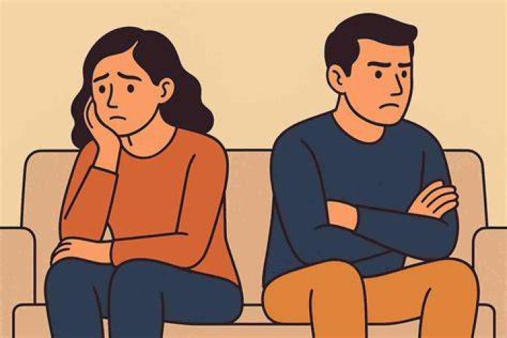 How to Spot an Unspoken Attraction Between Coworkers 4 Smart Ways