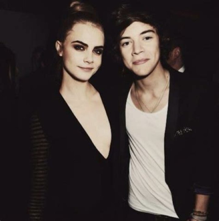 I ship Haylor!!! Harry styles, Harry styles height, Style