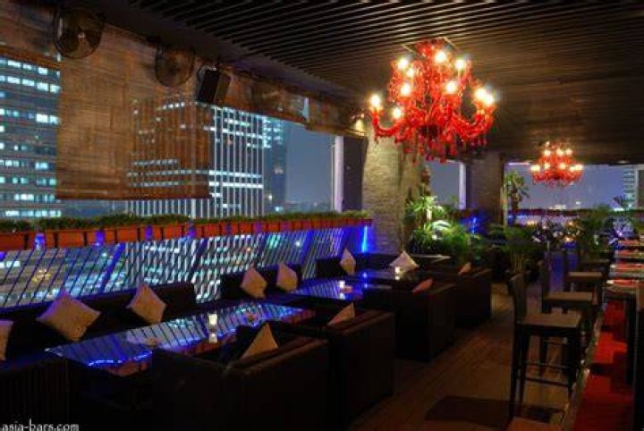 IndoChine Jakarta opulent and sophisticated Restaurant & Lounge, Beach