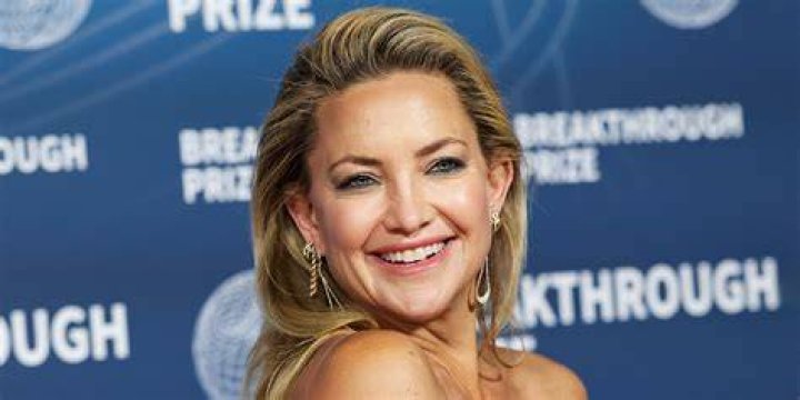 Inside Kate Hudson's Relationship With Her Estranged Father