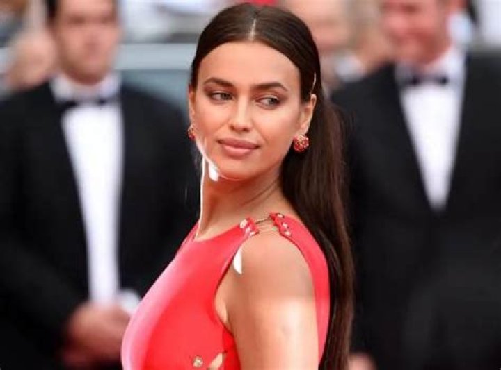 Irina Shayk Net Worth Plenty Of Cheddar