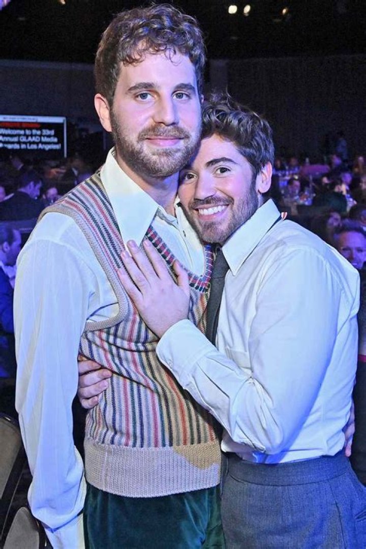 Is Noah Galvin Transgender? His Sexuality