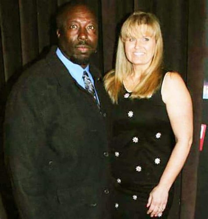 Ivy Calvin Bio, Married, Wife, Net Worth, Salary, Age, Ethnicity