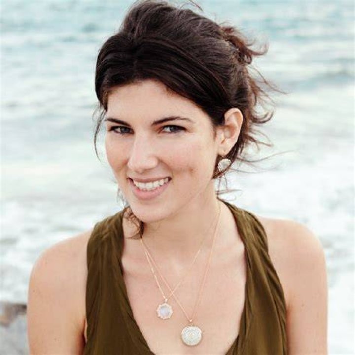 Jaclyn Stein Jewelry Wiki, Age, Bio【 Ariel Helwani Wife worth