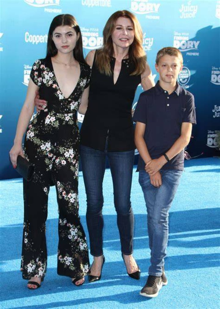 Jane Leeves Family