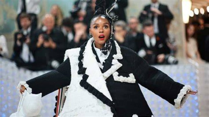 Janelle Mon&aacute;e Pulls Off Wild, Revealing Dress Transformation at 2023