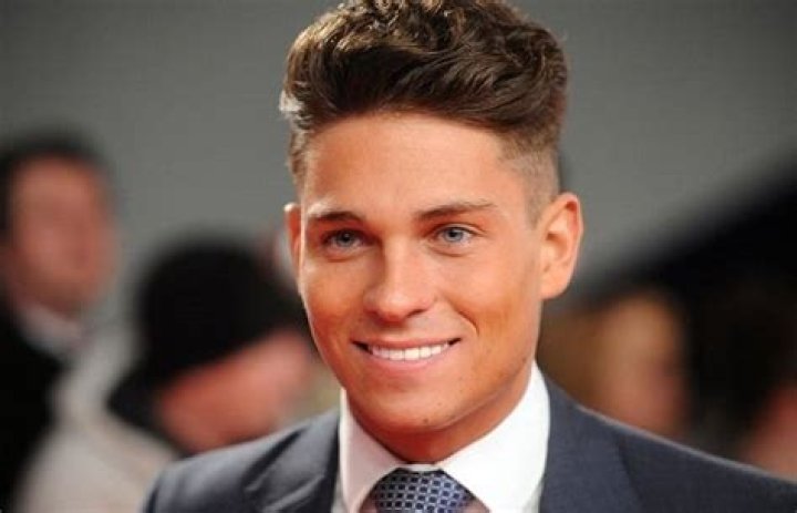 Joey Essex Net Worth, Age, Height, Weight, Early Life, Career, Dating