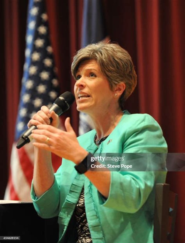 Joni Ernst Holds Town Hall Talk at Warren Cultural Center Raccoon