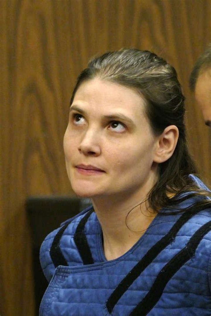 Judge postpones sentencing of Carol Coronado, mom who killed her 3