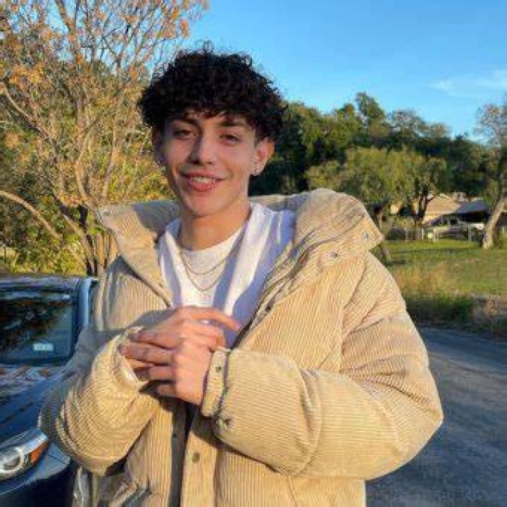 Julian Barboza, Bio, Net Worth, Salary, Age, Relationship, Height