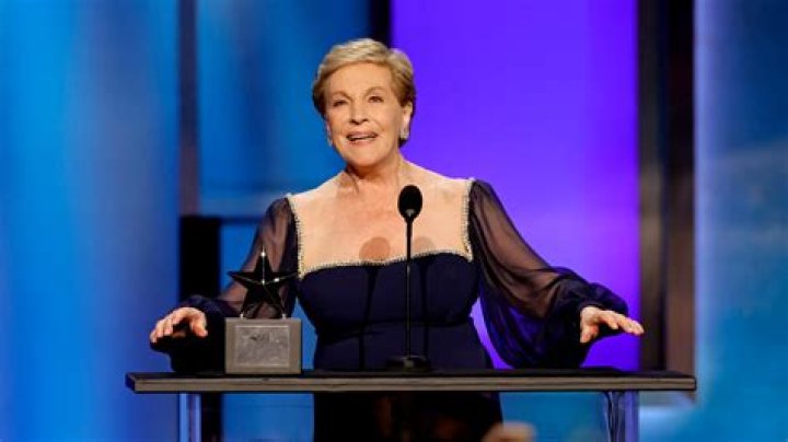 Julie Andrews Reveals She's Still "Dealing" With the Death of Her