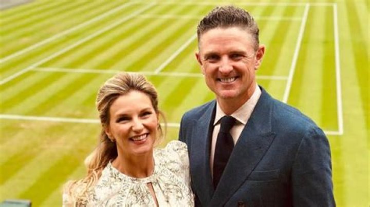 JUSTIN ROSE & HIS WIFE DO SOMETHING SPECIAL FOR GOLF New England dot Golf