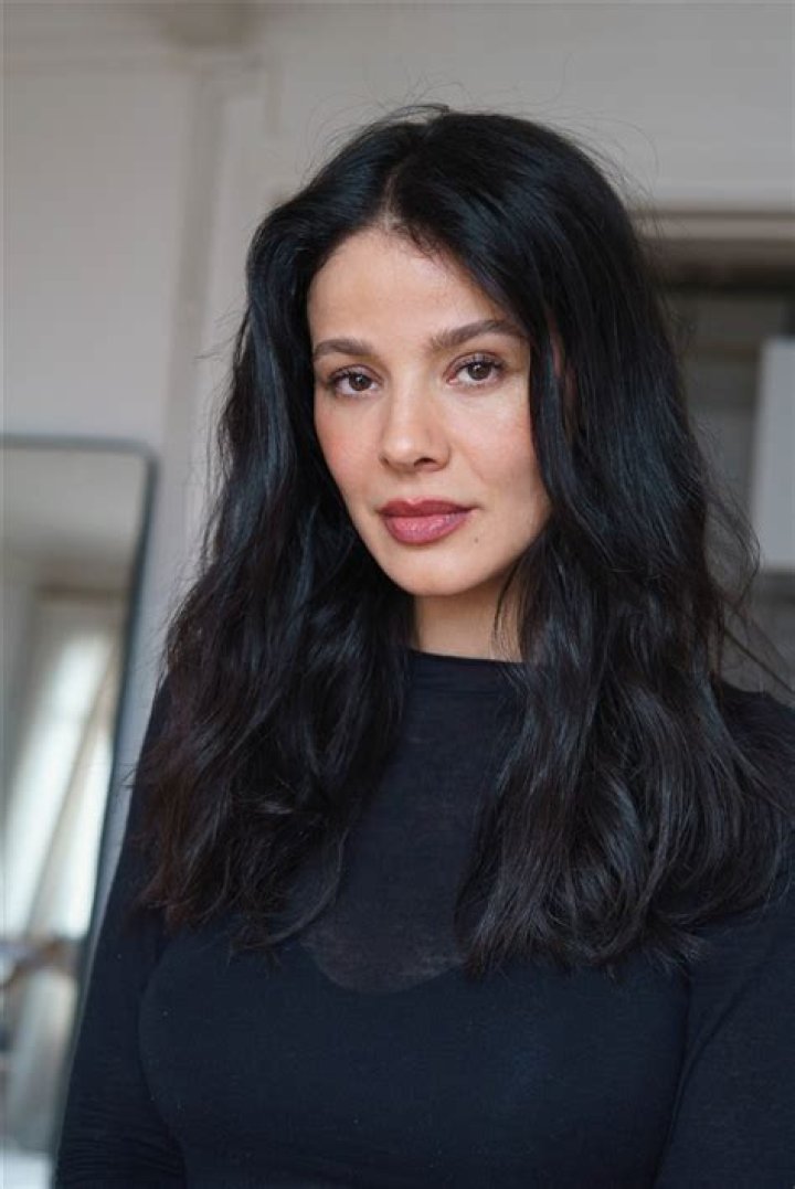 Kahina Carina Fiche Artiste Artiste interpr&egrave;te AgencesArtistiques
