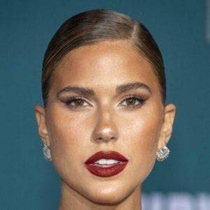 Kara Del Toro Models Biography
