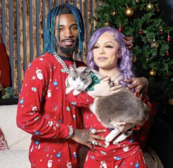 Kelsey Lawrence is the woman who gave her boyfriend total closet