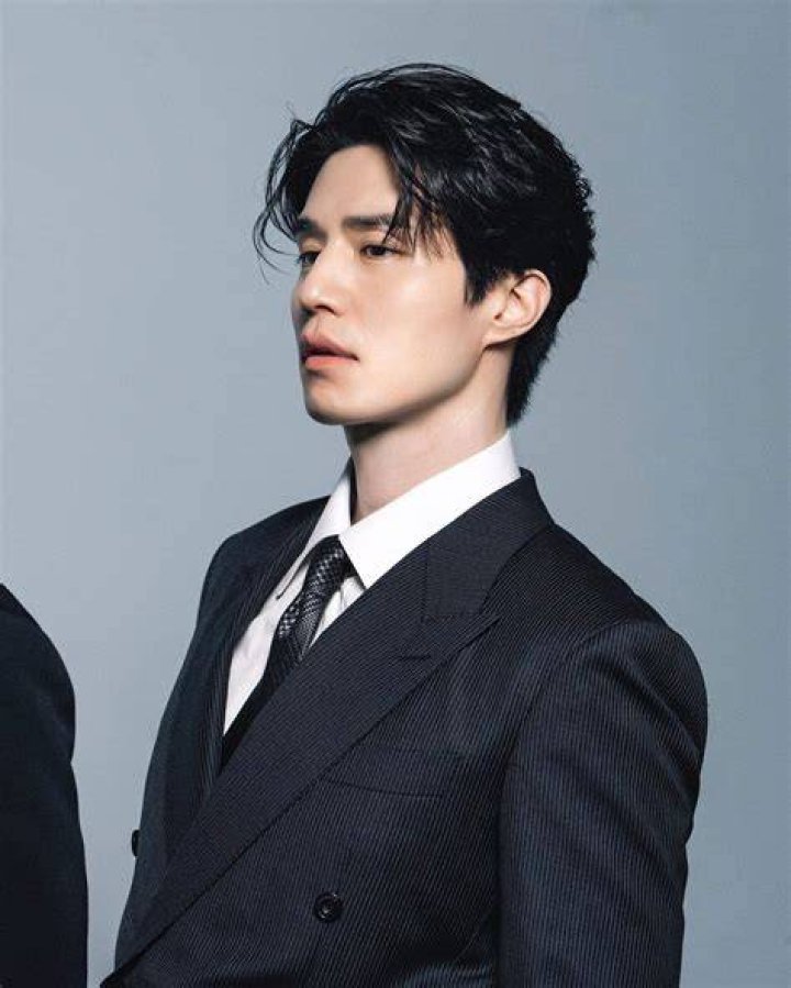 Lee Dong Wook в 2021 г Корейские мелодрамы, Знаменитости, Красивые