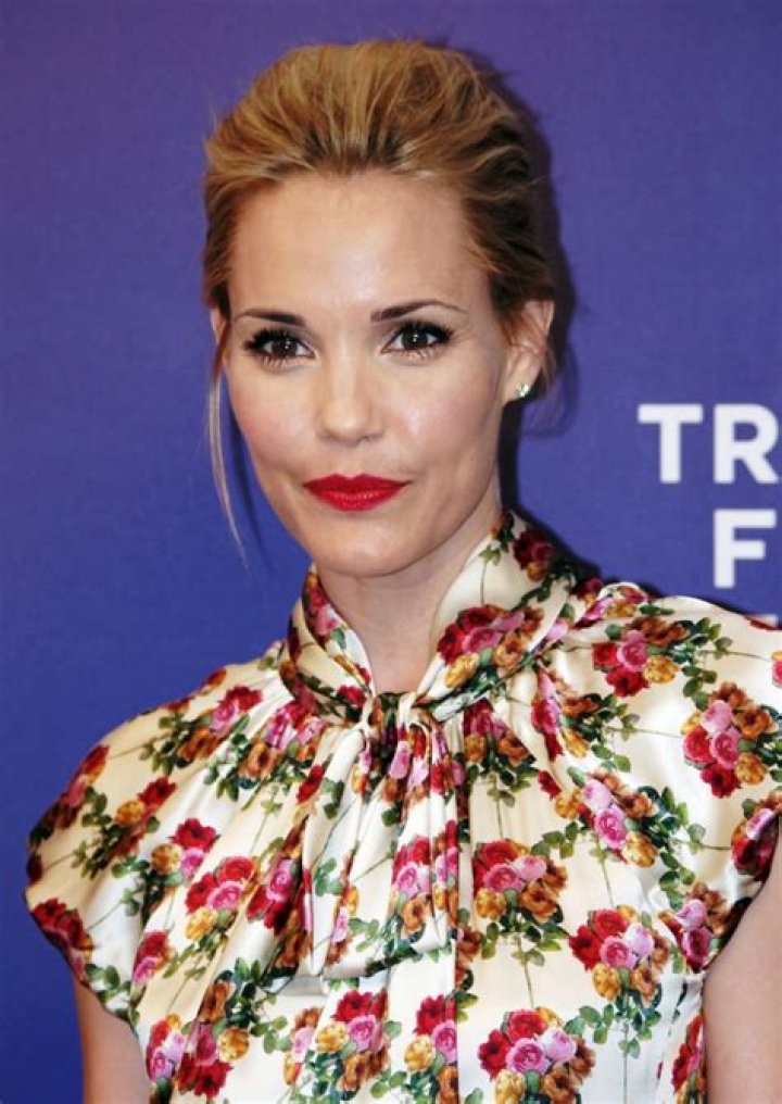 Leslie Bibb Age, Birthday, Bio, Facts & More Famous Birthdays on