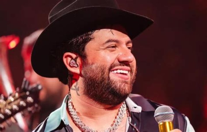 &lrm;Corridos B&eacute;licos de Luis R Conriquez en Apple Music