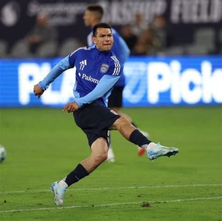 &lsquo;Chucky&rsquo; Lozano marca doblete en s&oacute;lo 4 minutos en goleada del Napoli