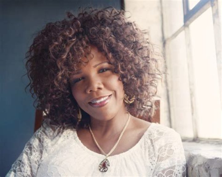 Lynda Randle connects with roots, history in &lsquo;Pilgrim Journey