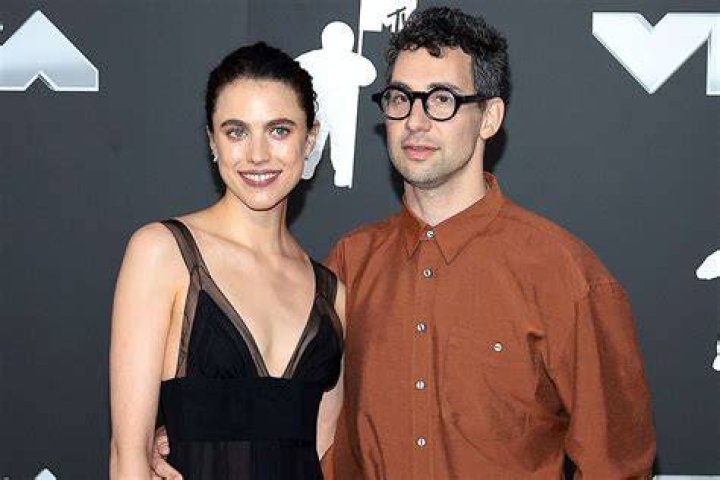 Margaret Qualley and Jack Antonoff Are Engaged POPSUGAR Celebrity