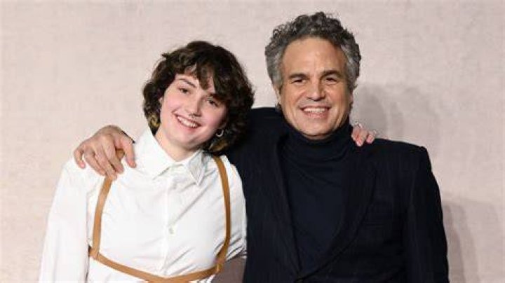 Mark Ruffalo melts hearts on special outing with rarelyseen daughter