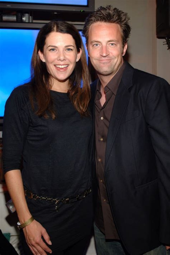 Matthew Perry And Lauren Graham