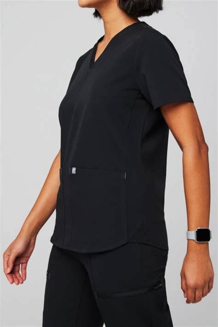 Method 2Pocket Scrub Top Fabletics