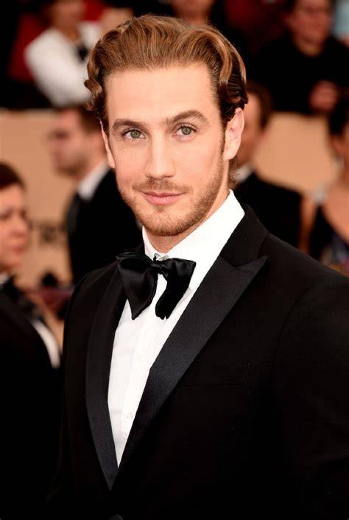 Mexican Actor Eugenio Siller Bio 2021, Career, latest Net Worth