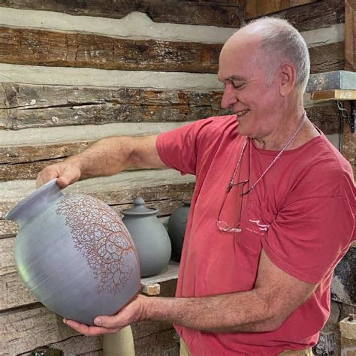 Michael Mahan Clay box, Cremation urns, Pottery