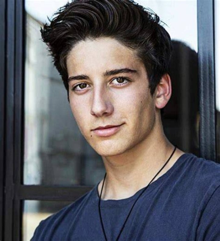 Milo Manheim Biography, Height & Life Story Super Stars Bio