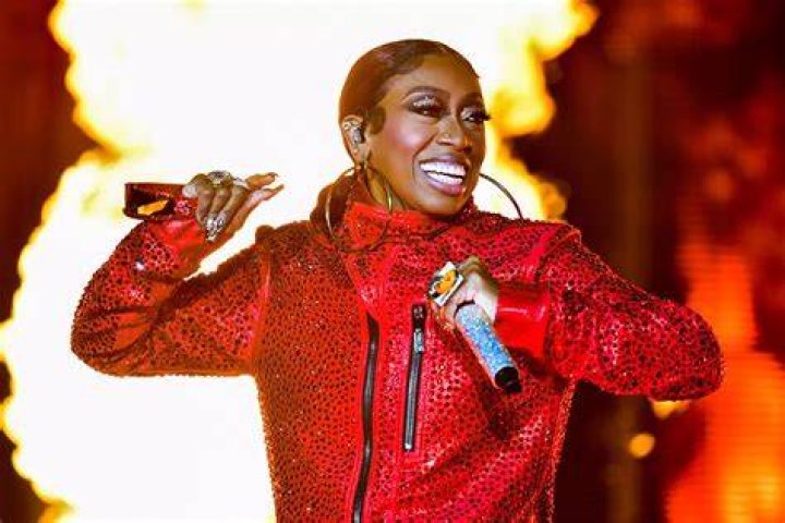 Missy Elliott looks stunning in IG videos, lost so much weight