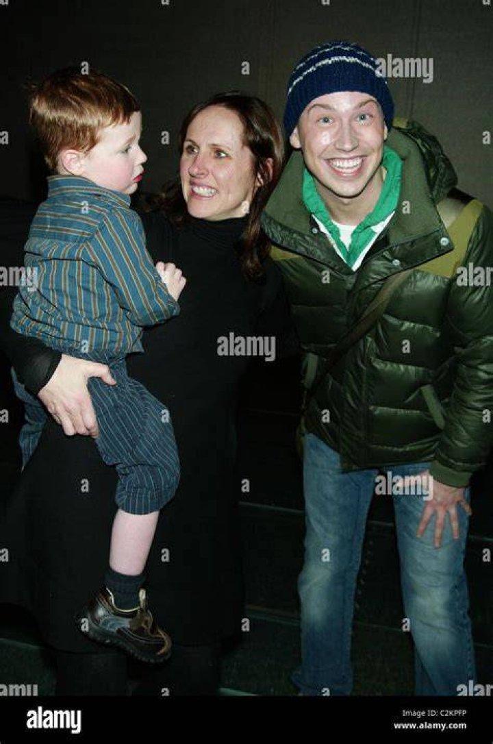 Molly shannon son nolan chesnut hires stock photography and images Alamy