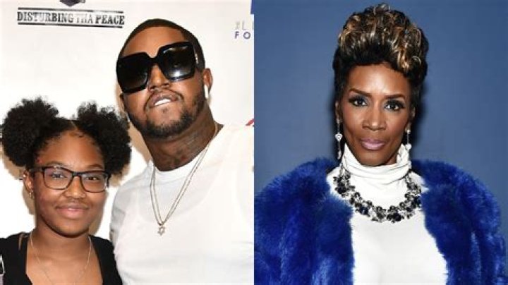 Momma Dee Posts A Family Photo On Instagram &lsquo;I Love My Children More