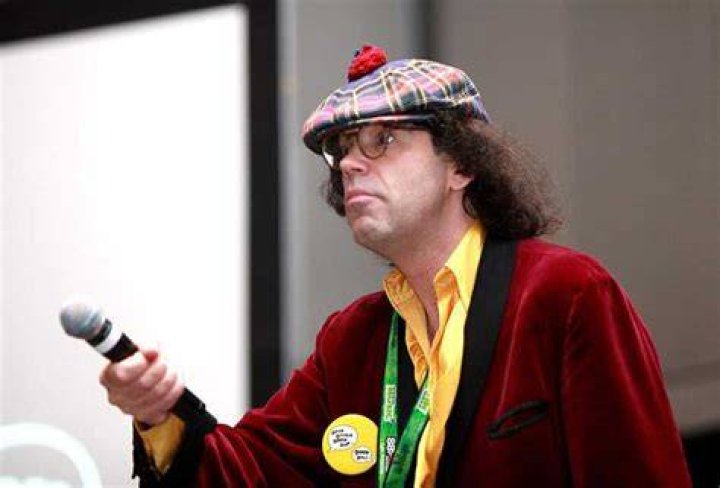 Nardwuar Net worth, wife, real name, how does he research? Tuko.co.ke