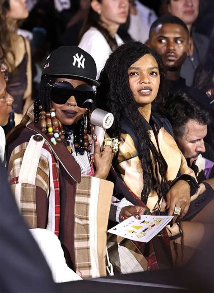 Natural & radiant Selah Marley Selah marley, Singers female, Bob marley