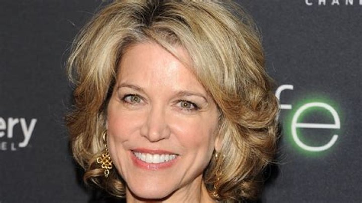 Paula Zahn How Much Is The Newscaster Really Worth?