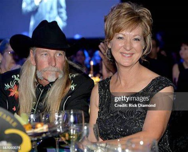 Photo Dean Dillon and Susie Dillon attend the 52nd annual Academy of