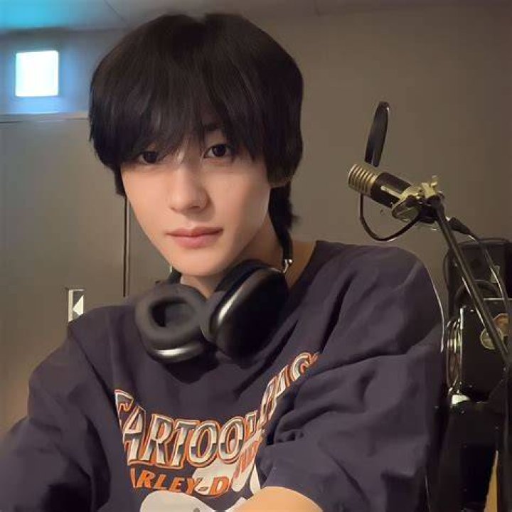 Picture of Anton Lee