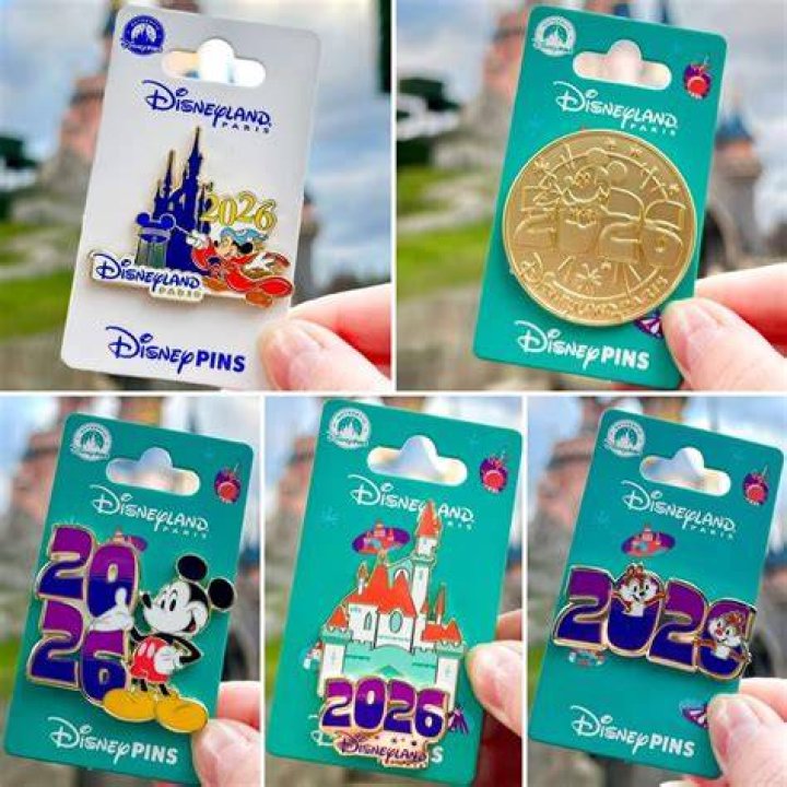 Pin by imjustlexiii on Disney Zombies Zombie disney, Zombie