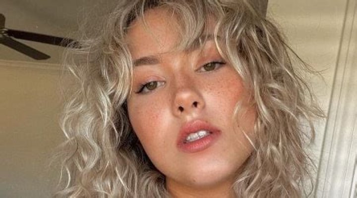 Pineapplebrat (Alice) Height, Weight, Age, Boyfriend, Facts, Biography