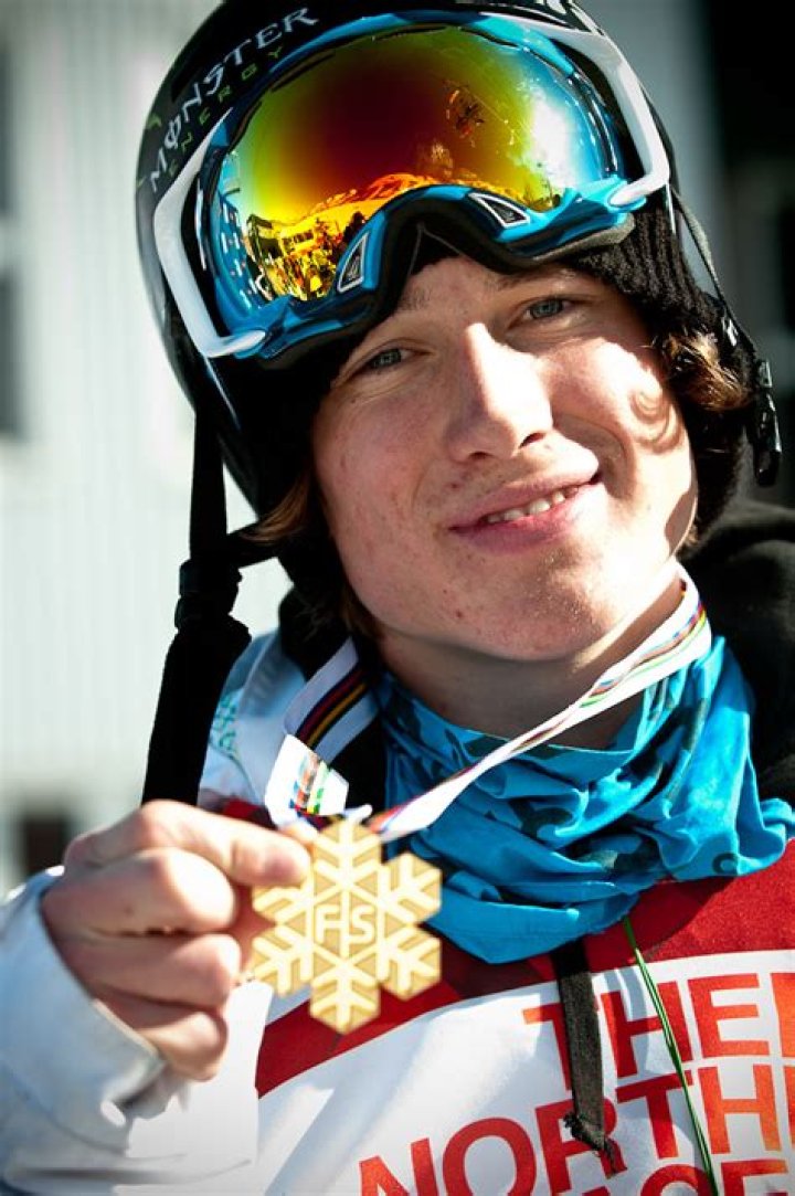 Pro skier Alex Schlopy challenges sport to embrace gay skiers