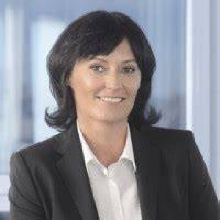 Regina Jones Gesch&auml;ftsf&uuml;hrerin Savills Property & Facility